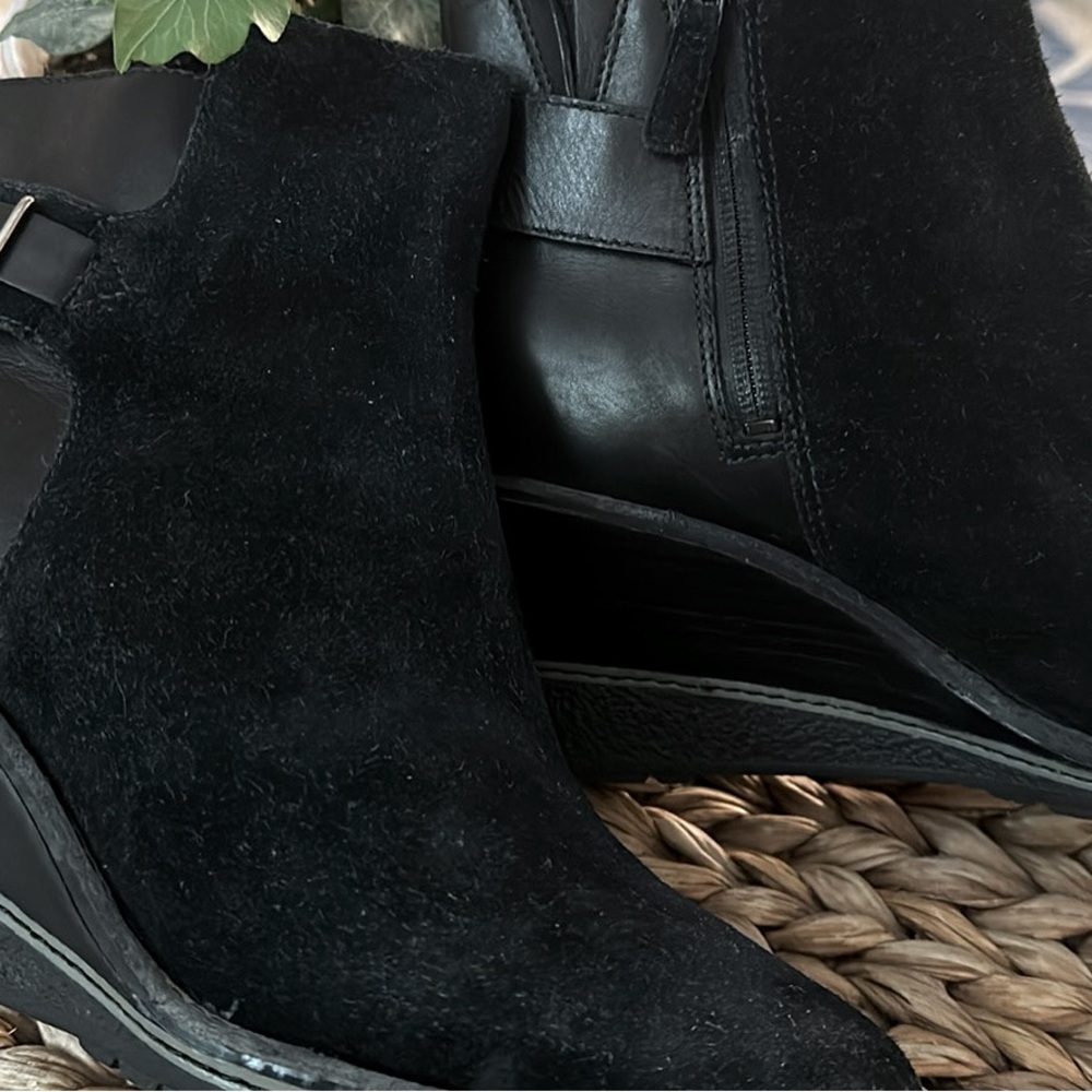 COLE HAAN / NIKE COLLABORATION * WOMEN’S BOOTS * SIZE 8 * BRAND NEW *